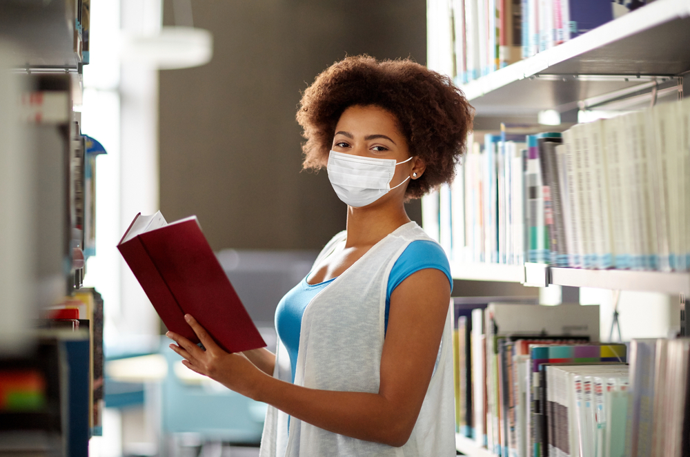 Woman trying to learn in a pandemic