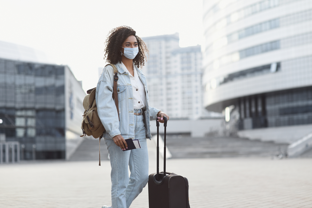 Woman traveling in a pandemic