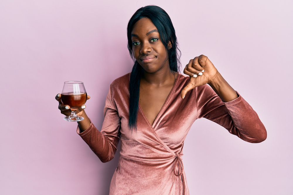 black woman says no to alcohol.